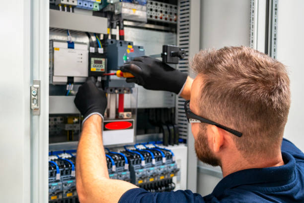Best Affordable Emergency Electrician  in Shelbina, MO